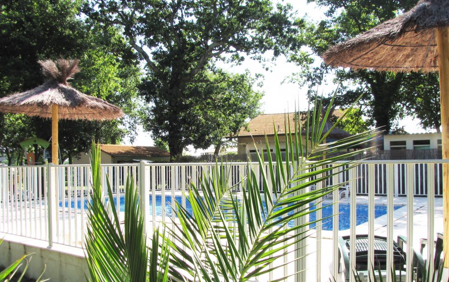 swimming pool 2-star campsite pitches aquitaine